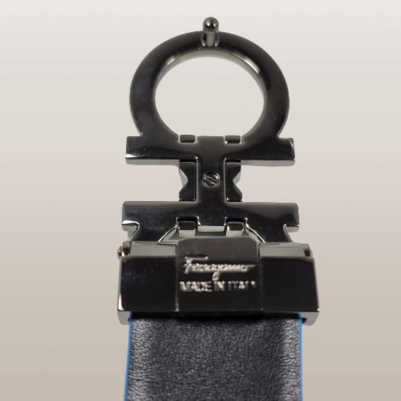 Ferragamo Embossed Two-Tone Gancini Belt - Picture 5 of 7